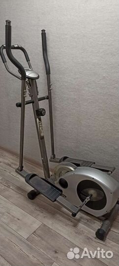 Эллиптический тренажер atemi