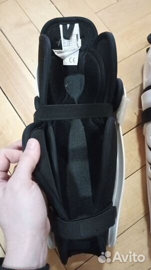 Щитки хоккейные nike V8