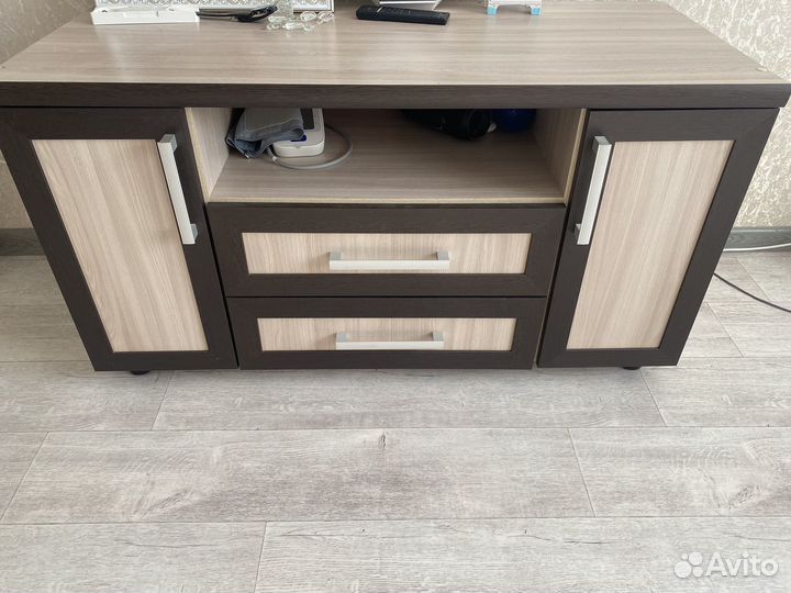 Тумба под телевизор