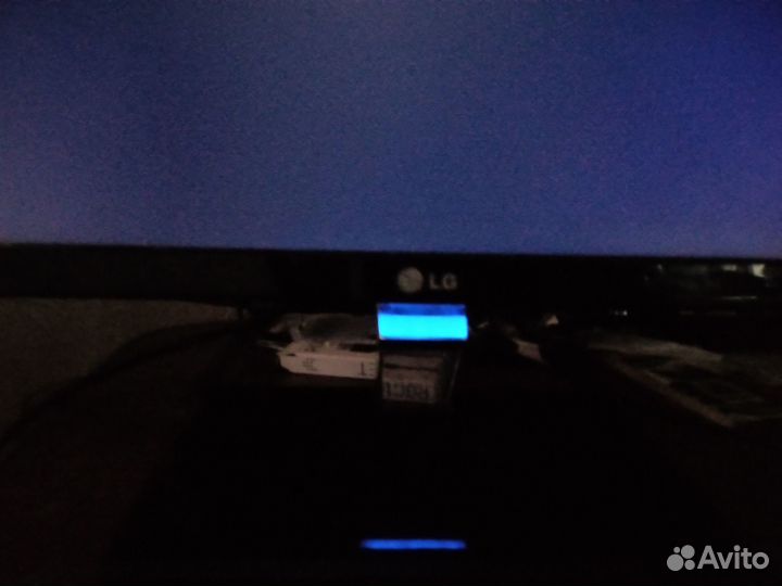 Продаю монитор