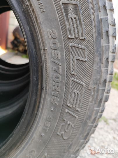 Bridgestone Dueler A/T 697 205/70 R15 96T