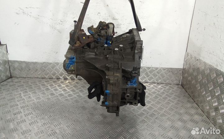 МКПП (механическая коробка переключения передач) H