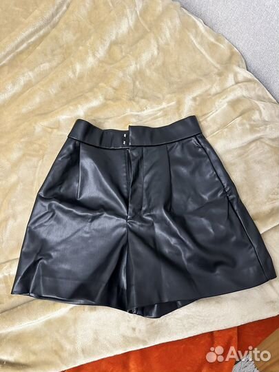 Шорты кожаные Zara