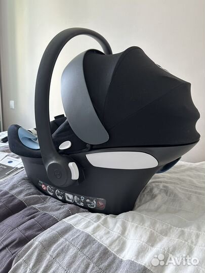 Cybex Автокресло Aton M i-Size 2022 Deep Black