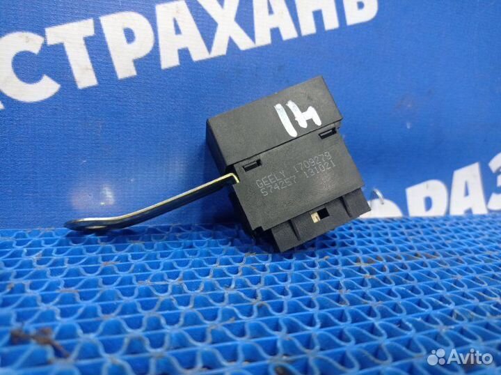 Реле Geely Mk седан MR479QA 2014