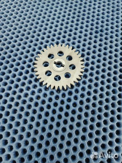 Suzuki GSX-R750 Y K1 K2 K3 шестерня маслонасоса