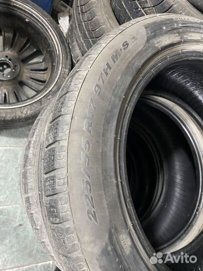 Pirelli Winter Sottozero 210 Serie II 225/55 R17