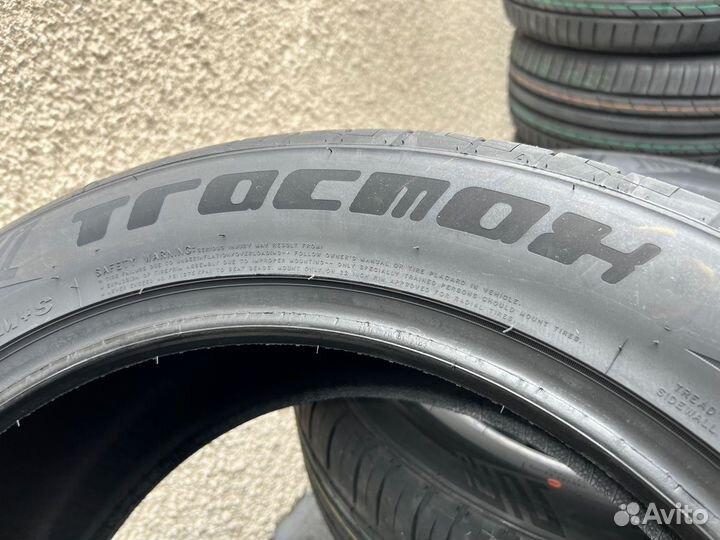 Tracmax X-Privilo RS01+ 285/45 R22