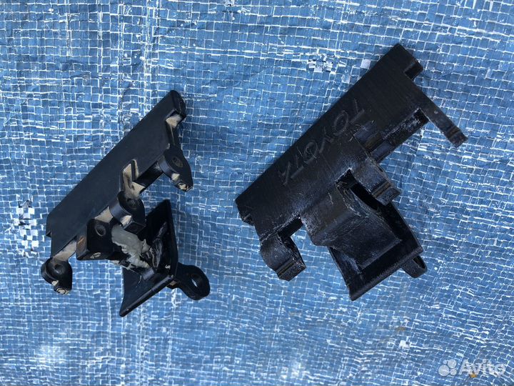 Ручка левой багажной створки Land Cruiser 105