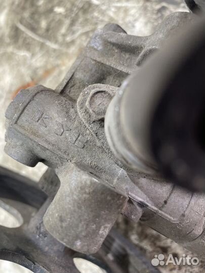 Насос гидроусилителя Mitsubishi Galant