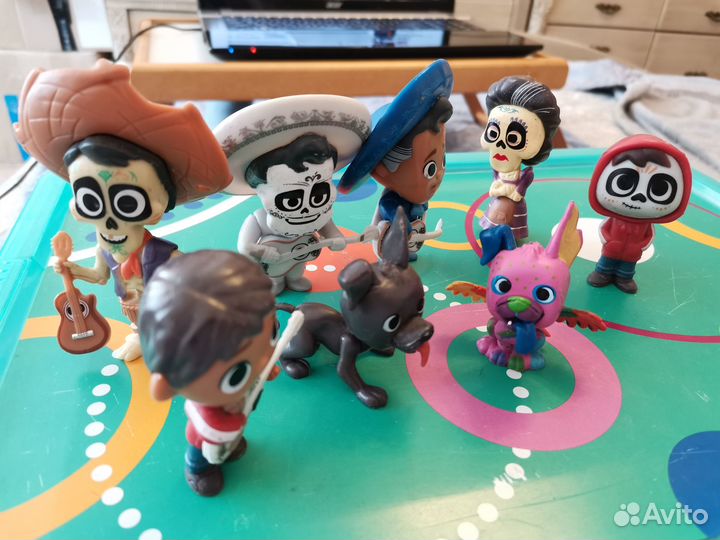 Фигурки из м/ф Тайна Коко