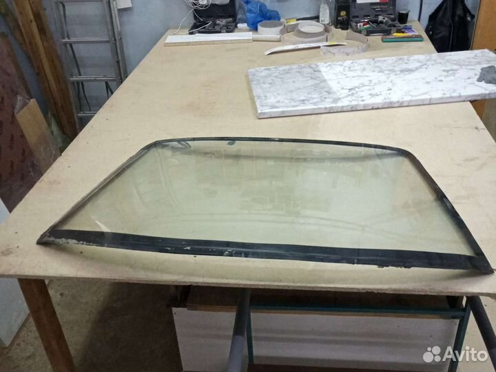 Стекло mazda familia BG