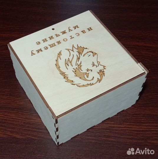 Коробка подарочная из дерева