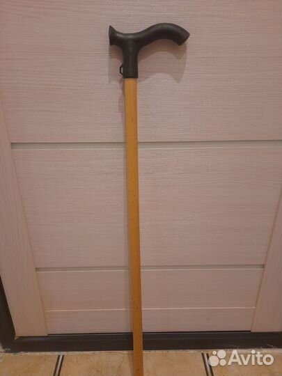 Трость для ходьбы деревянная
