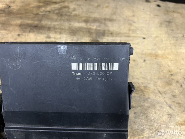 Блок комфорта Mercedes Benz CLK W209