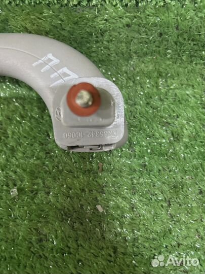 Ручка потолка передняя правая Hyundai Getz