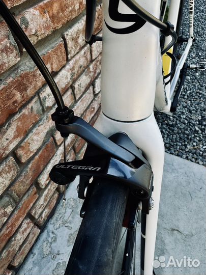 Шоссейный велосипед cannondale caad12 Ultegra