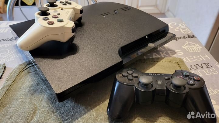 Sony Playstation3 Slim 320гб+2 геймпада+53игры