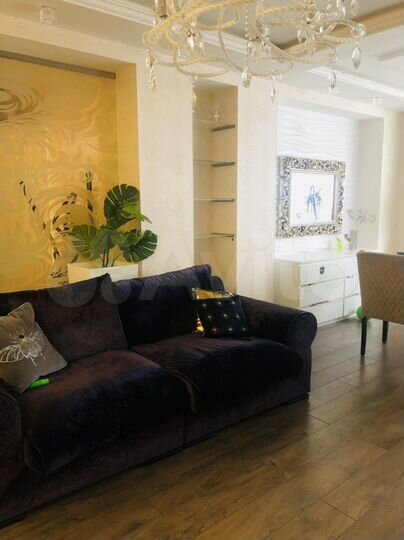 4-к. квартира, 156 м², 4/18 эт.