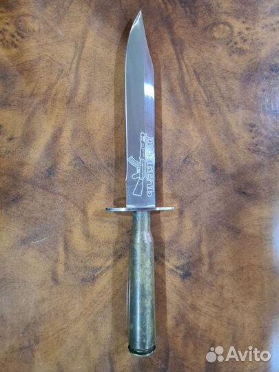 Нож с гильзой