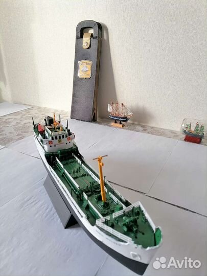 Модель готовая английский танкер шел велдер