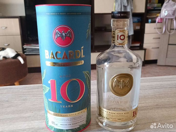 Бутылки из под элитного алкоголя