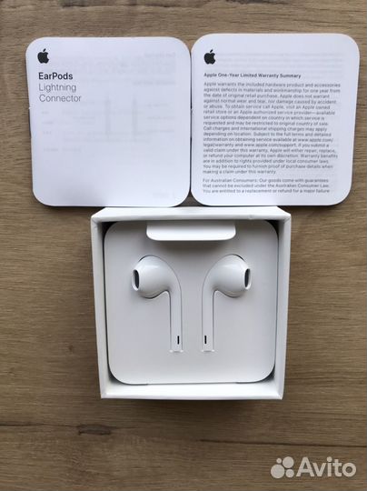 Наушники Apple EarPods Lightning белый