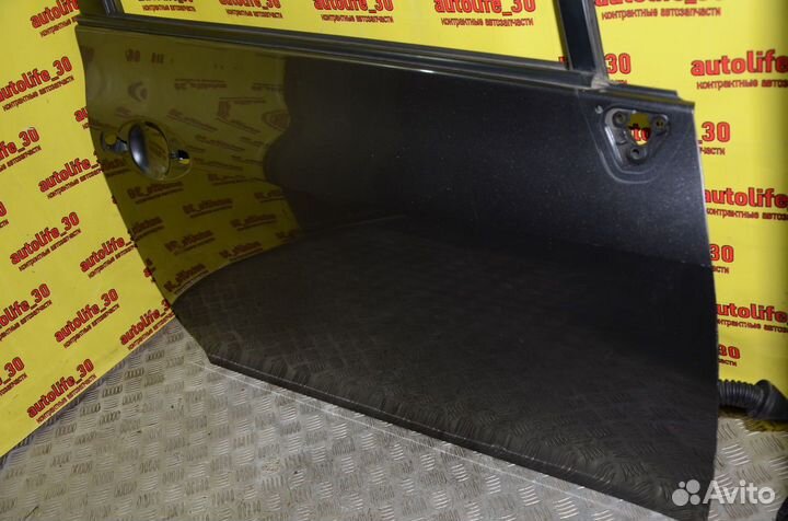 Дверь передняя правая Toyota Auris