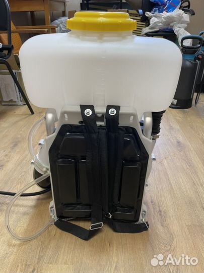 Опрыскиватель ранцевый бензиновый champion