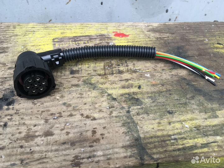 Кусок жгута на задний фонарь нового образца и Некс