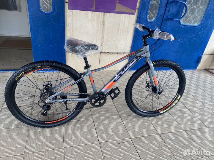 Велосипед новый алюминиевый 26