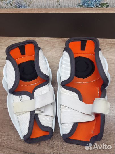 Наколенники хоккейные Easton