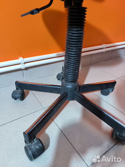 Компьютерное кресло бу