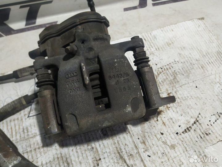 Суппорта задняя Audi A4 B8 2011—2015