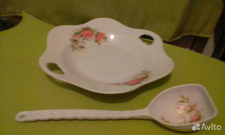 Набор пластиковой посуды