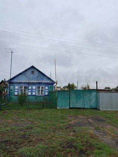 Дом 35,7 м² на участке 3 га