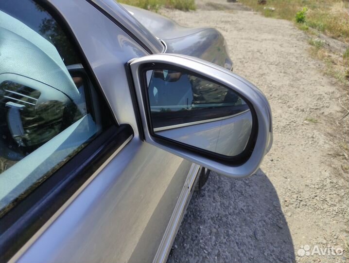Боковое право зеркало Мерседес С203