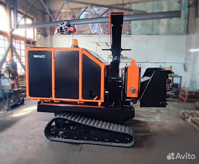 Измельчитель древесины самоходный