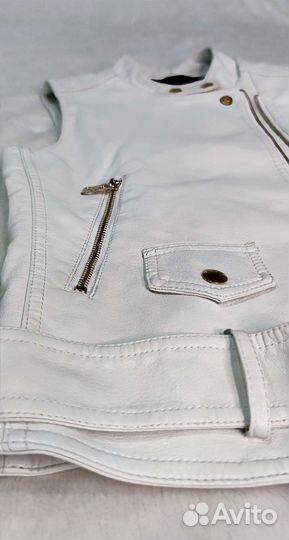 Женская безрукавка