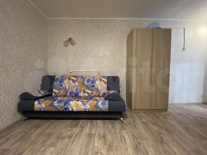 2-к. квартира, 42 м², 1/4 эт.