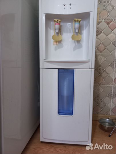 Кулер для воды напольный бу
