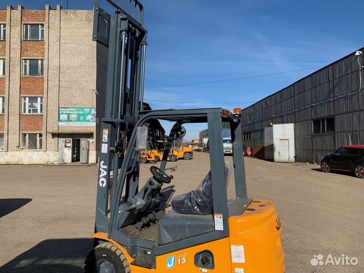 Вилочный погрузчик JAC CPCD15, 2023