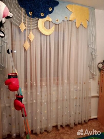 Шторы с жёстким ламбрекеном в детскую