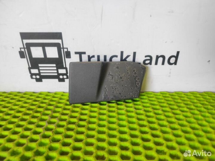 Крышка фары правая Volvo Fh 4