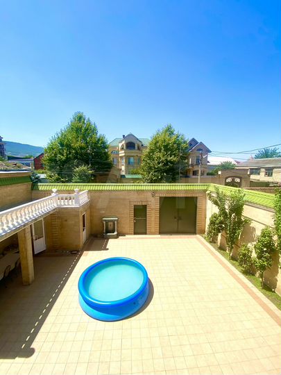 Дом 470 м² на участке 5,5 сот.