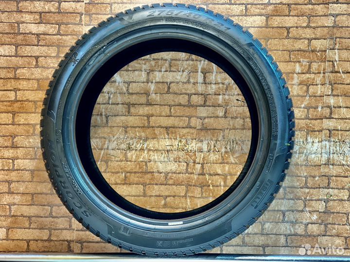 Pirelli Scorpion Winter RFT 285/45 R21 107V