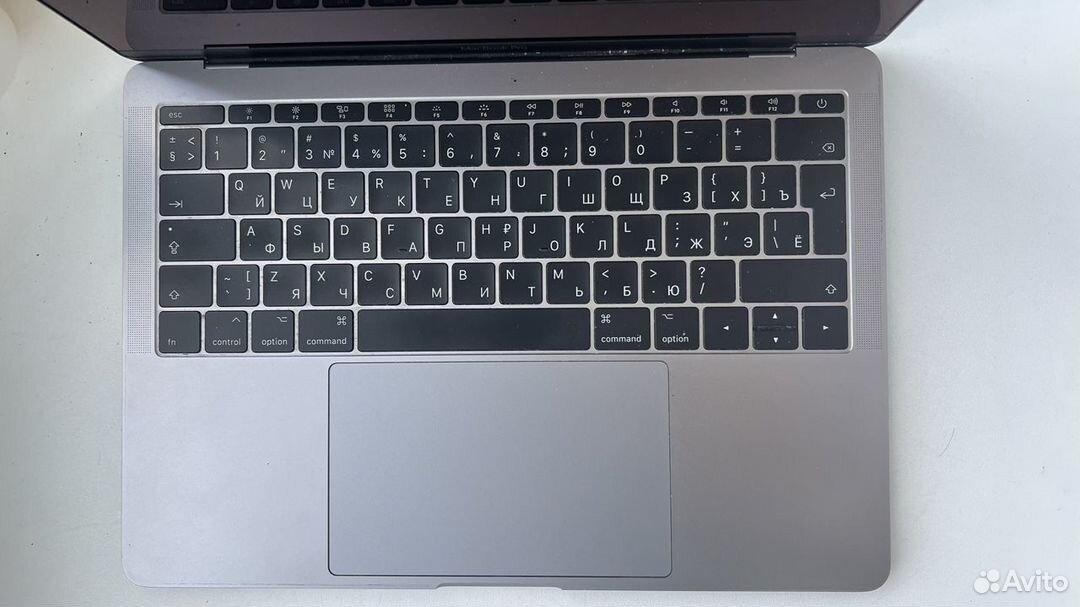 Apple macbook pro 13 8/256 (2018)