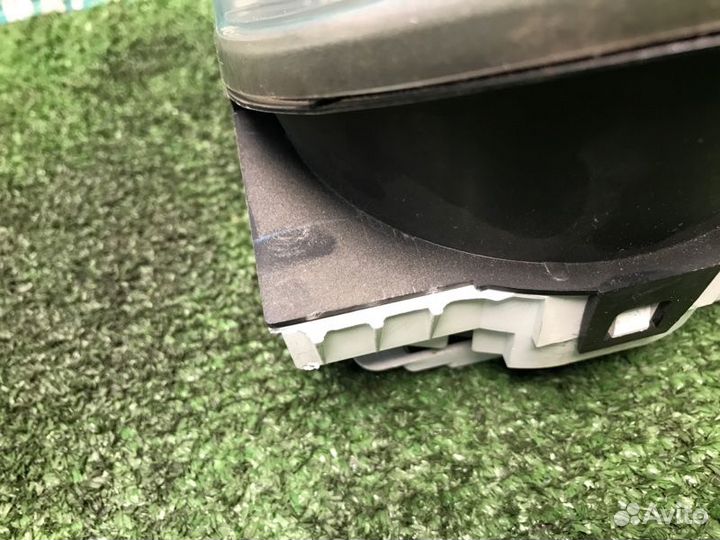 Панель приборов Mitsubishi Pajero 3 1999-2006