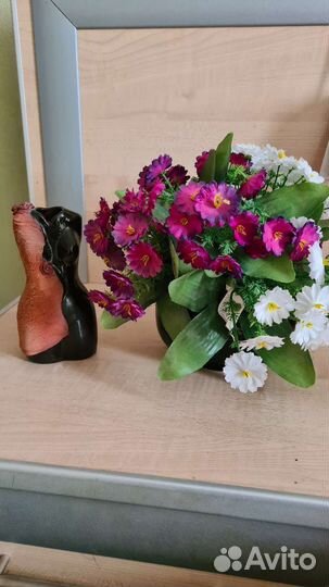 Вазочки, карандаши, сувениры