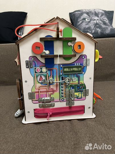 Бизиборд домик